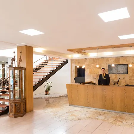 Htop Palm & #htopenjoy Hotel